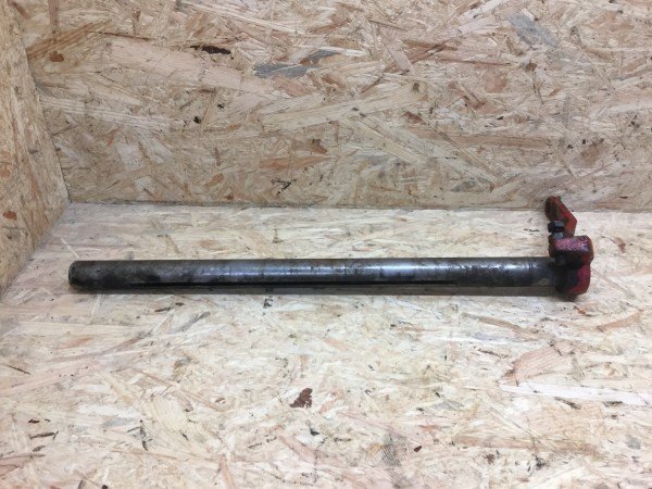 Mc Cormick 624 Kupplungsausrückwelle mit Hebel