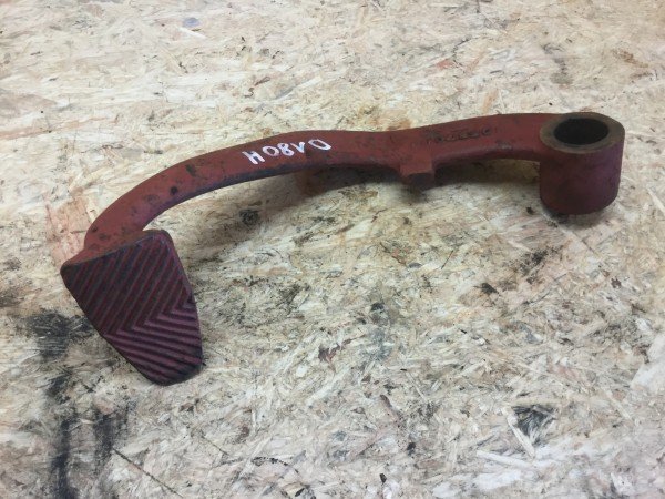 Fahr D180H Bremspedal links 1033701
