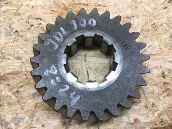 John Deere Lanz 300 Zahnrad schräg verzahnt Z=26