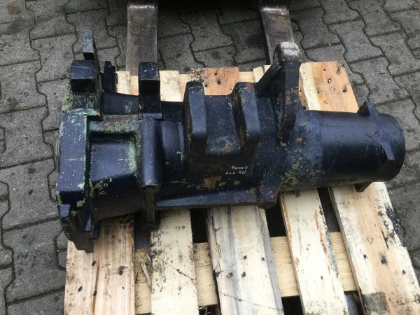 Deutz DX 110 Achstrichter links