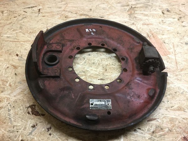 Hanomag R24 Grundplatte Bremse links