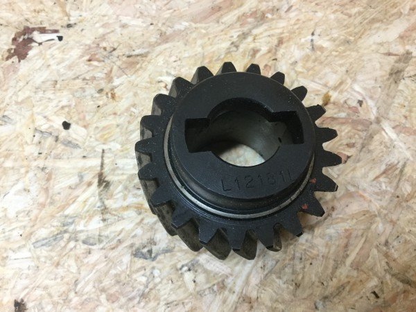 John Deere Lanz 300 Zwischenrad für Hydraulikpumpe