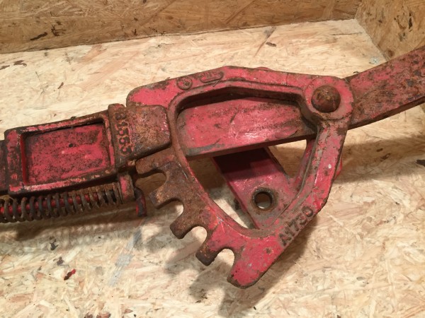 Fahr D17 Dieselschlepper Mähwerkhebel 81353