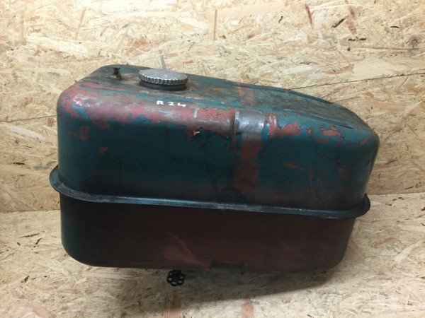 Hanomag R24 Tank