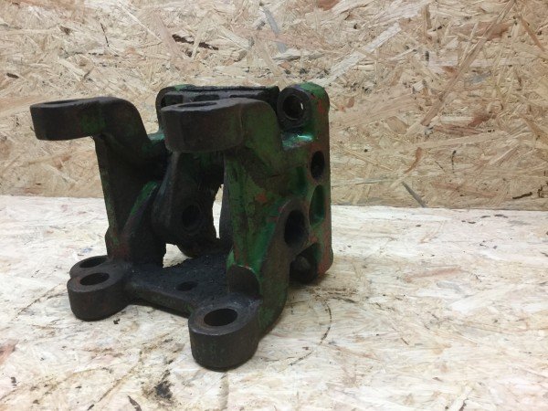 John Deere Lanz 300 Zugmaulhalter