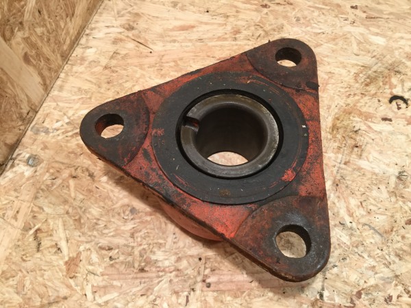 Krone TS-3 Lademeister Ladewagen Dreieckflanschlagergehäuse