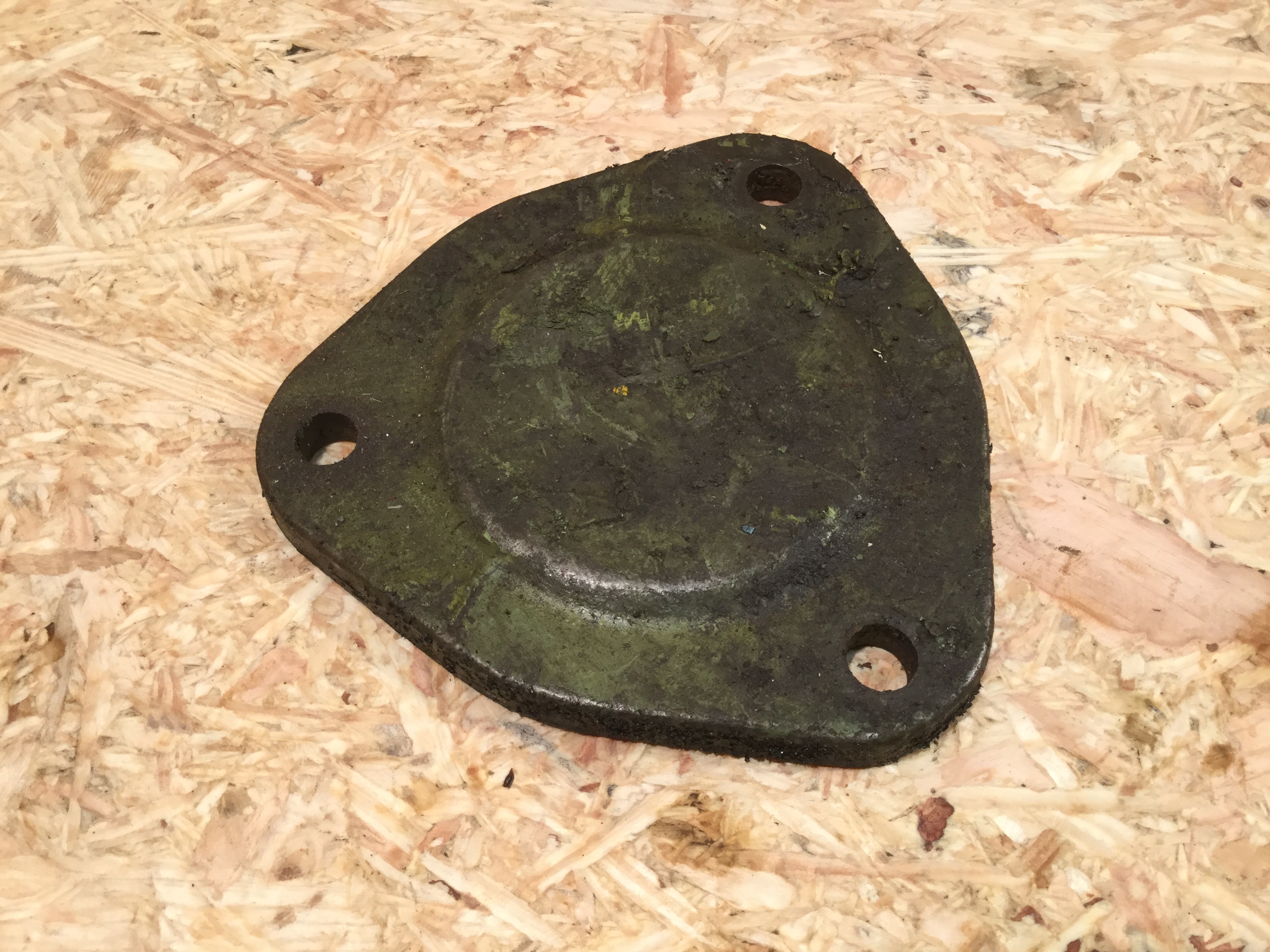 Kegelritzellagerdeckel Lagerdeckel vom Bautz AS 120 Traktor Kegelritzellagerdeckel Lagerdeckel vom Bautz AS 120 Traktor