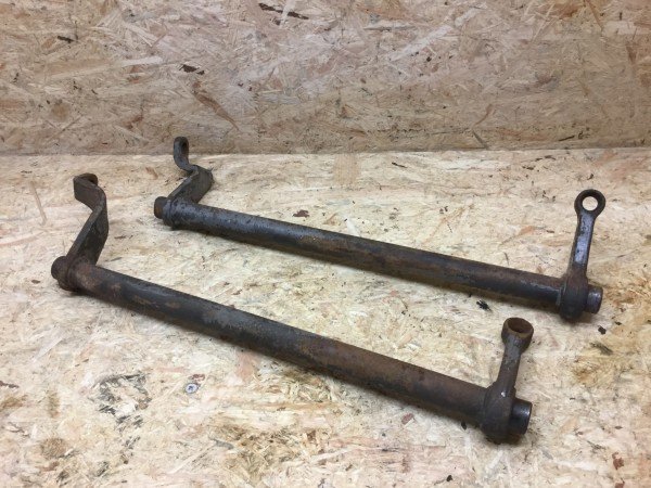 Massey Ferguson MF35 Bremswelle links und rechts