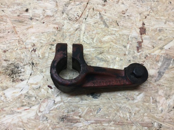 Mc Cormick 624 Kupplungsausrückhebel 3057820R1