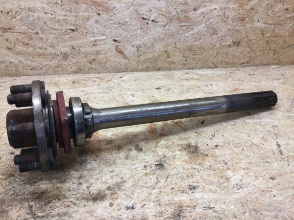 Hanomag Perfekt 400 Steckachse links