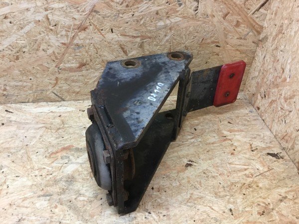 Deutz DX 110 Halter für Kabine
